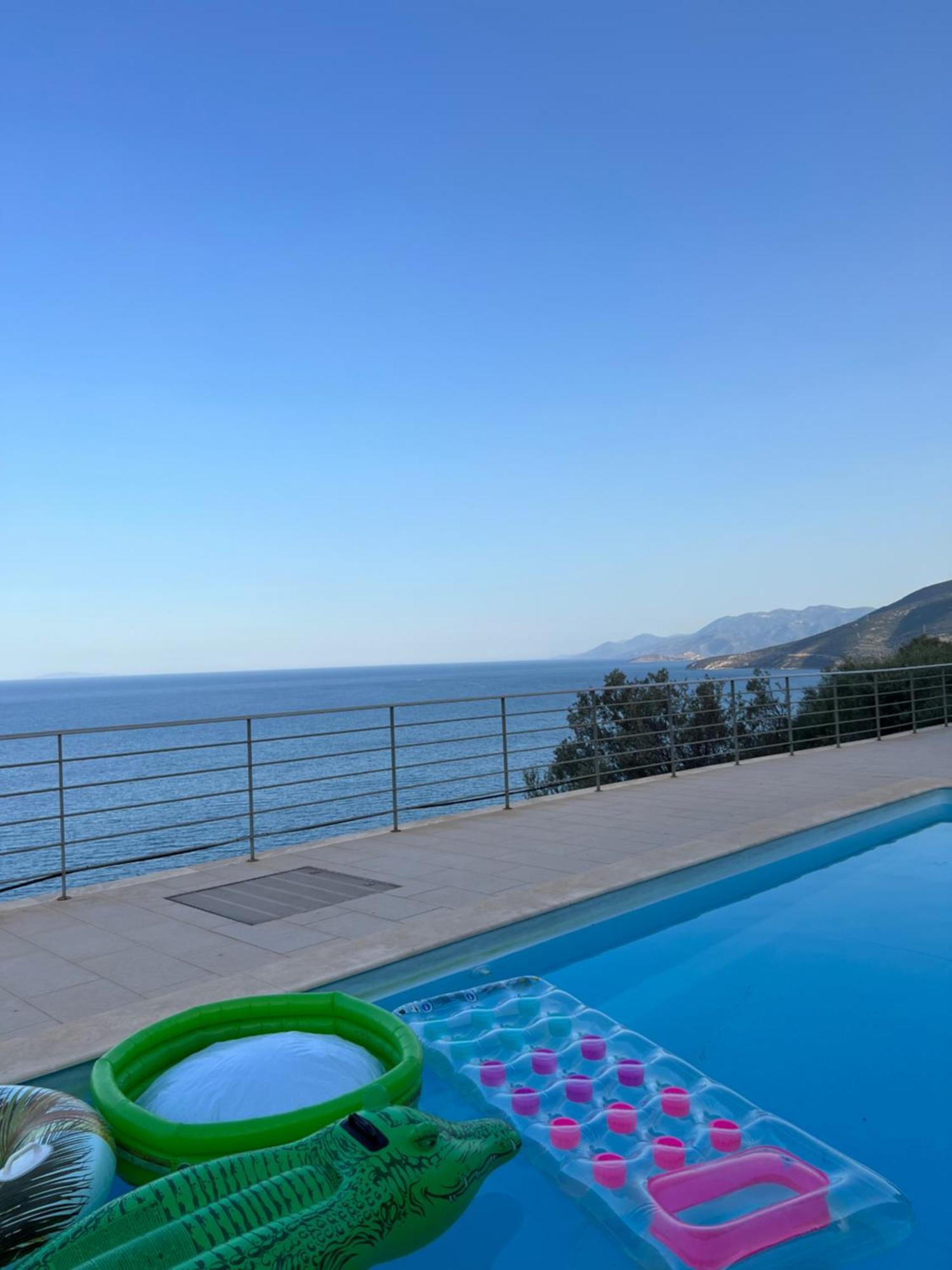 Vl Luxury Villa Kiveri Bagian luar foto